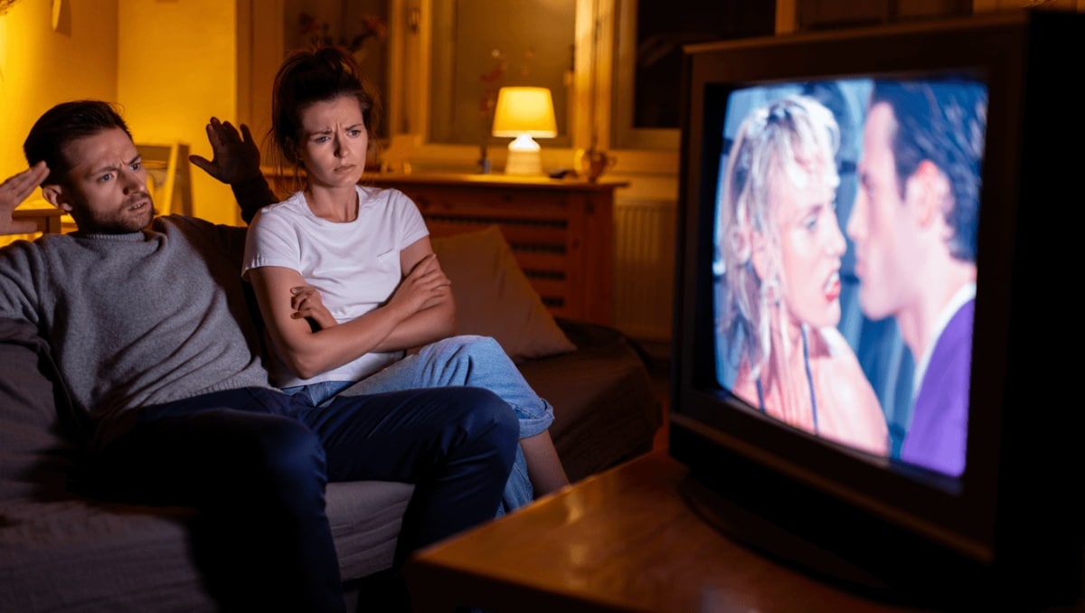 26 Ridiculous Ways Movies And TV Shows Portray Sex That Are Wildly Unrealistic And Impractical