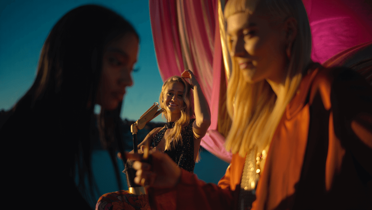 Ella Langley wins Billboard's Powerhouse Award, honors commanding voice and chart success