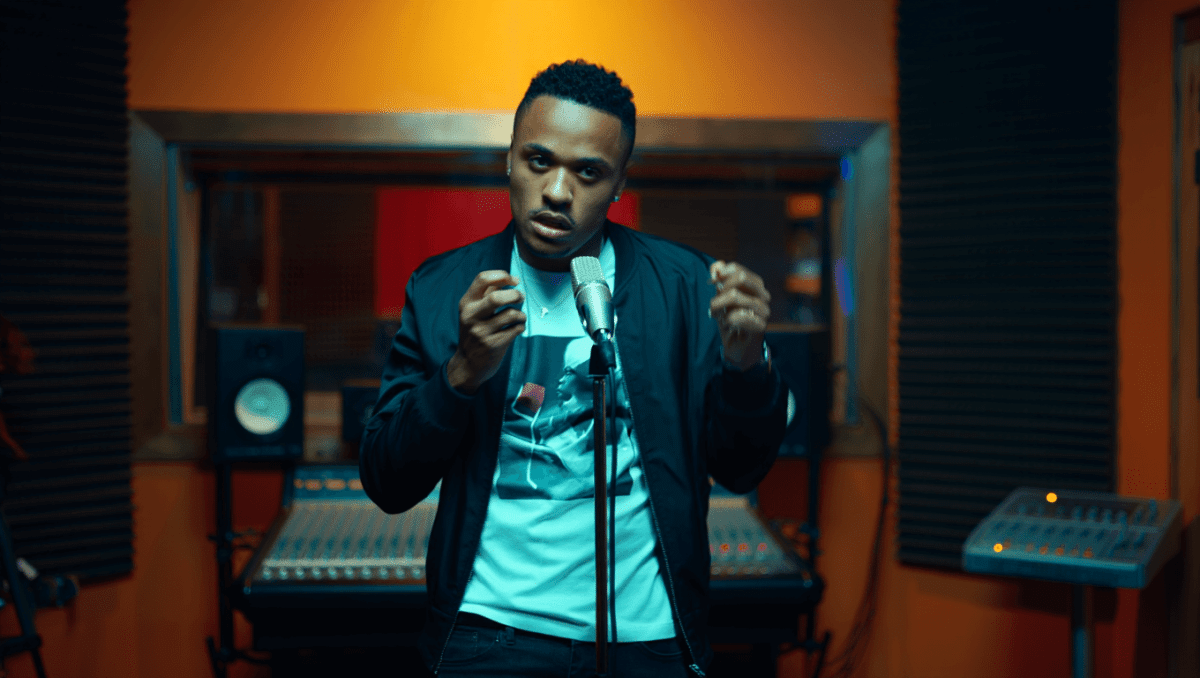 Bow Wow drops new music and breaks down his hits on the Boys 4 Life Tour