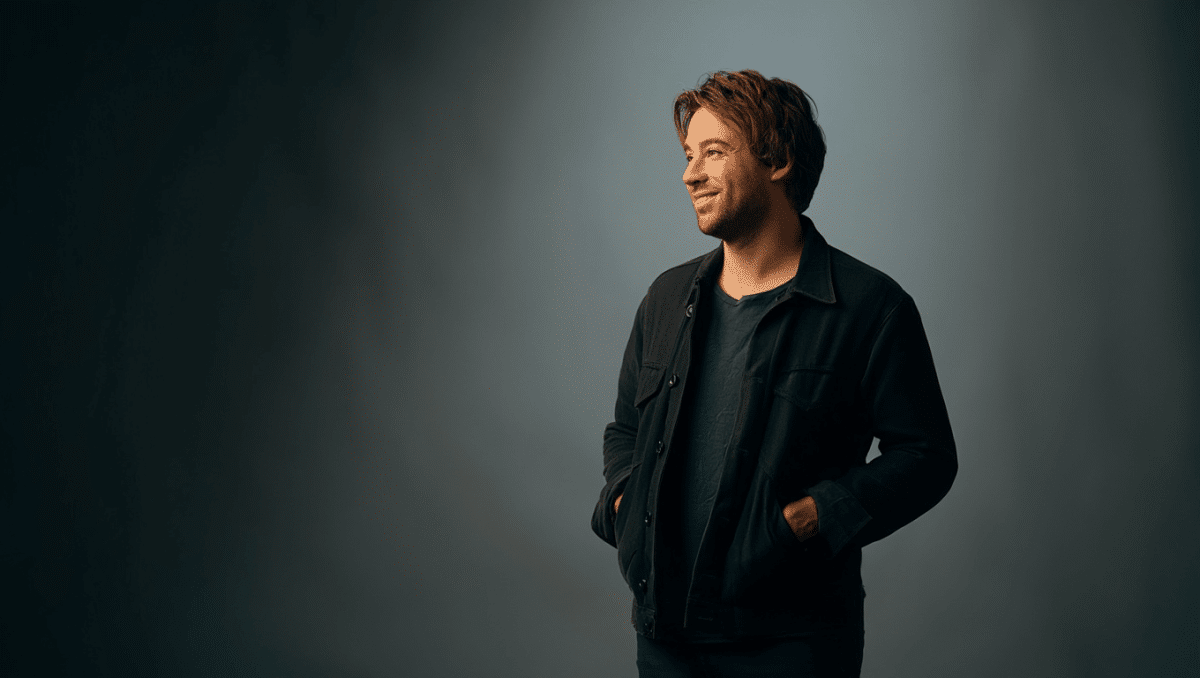 Noah Kahan's 'The Great Divide' hits No. 1 on Alternative Airplay chart in fourth week