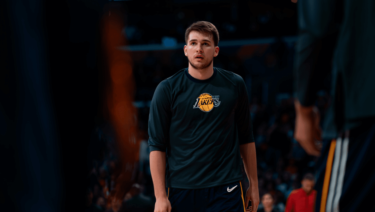 Luka Dončić one tech away from suspension as Lakers fight playoff push