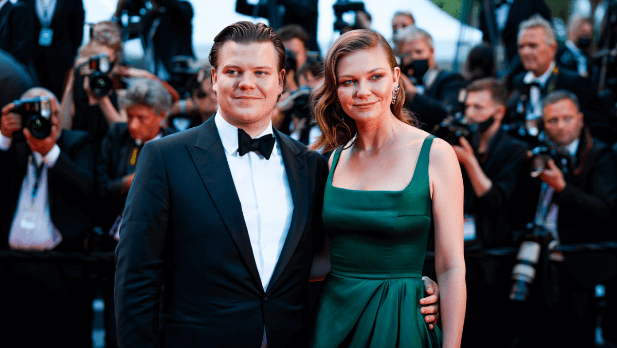 Jesse Plemons attends 2026 Actor Awards, Bugonia leads race