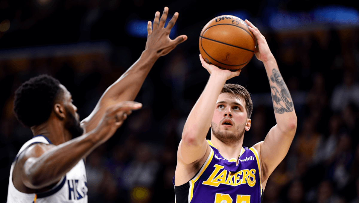 Luka Doncic drops 44-point masterpiece in 3 quarters, Lakers dominate Pacers 128-117