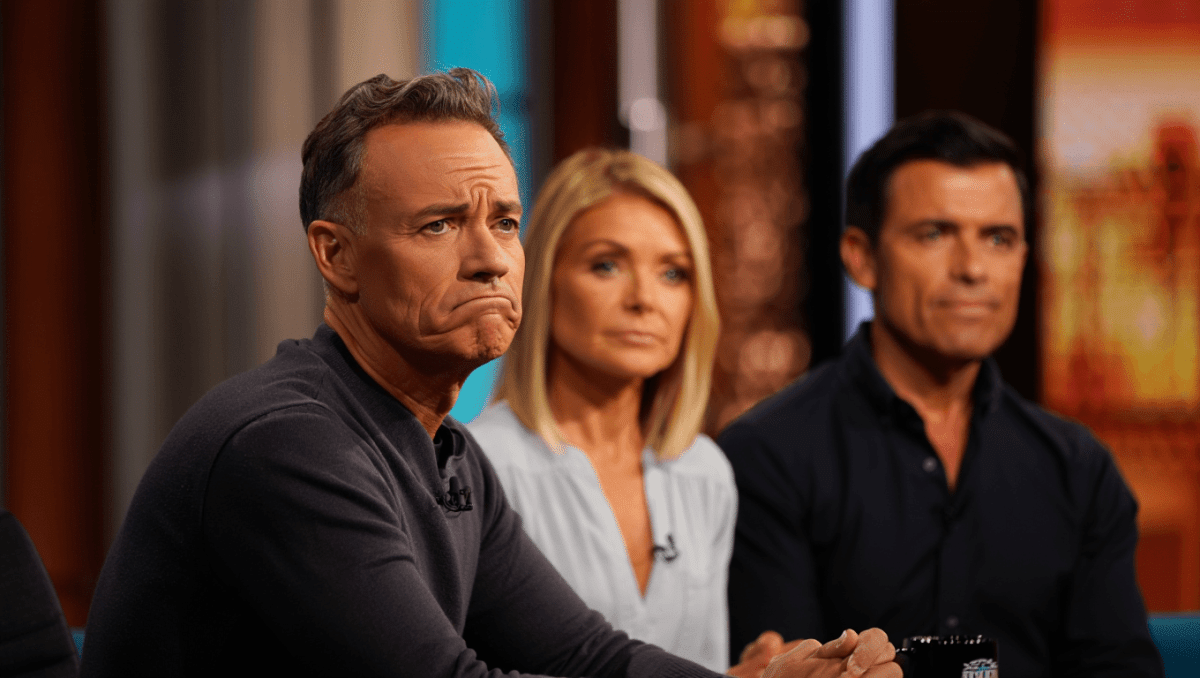 Howie Mandel fires back at Kelly Ripa over 70th birthday compliment