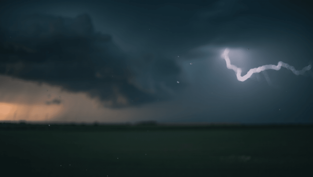 Severe thunderstorm watch issued across Midwest to Great Lakes tonight, large hail and damaging winds expected
