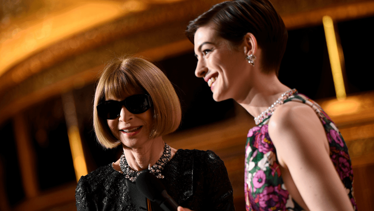 Anna Wintour steals Oscars spotlight in Devil Wears Prada moment with Anne Hathaway