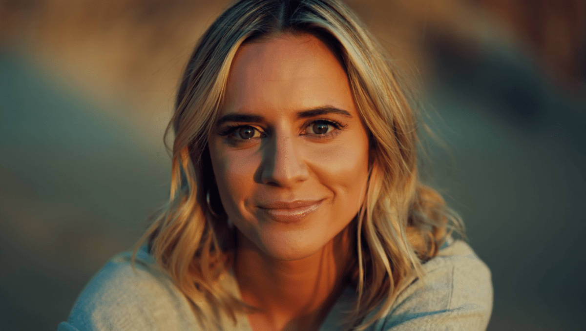 Kendra Wilkinson claps back at aging critics, says she's happier than ever