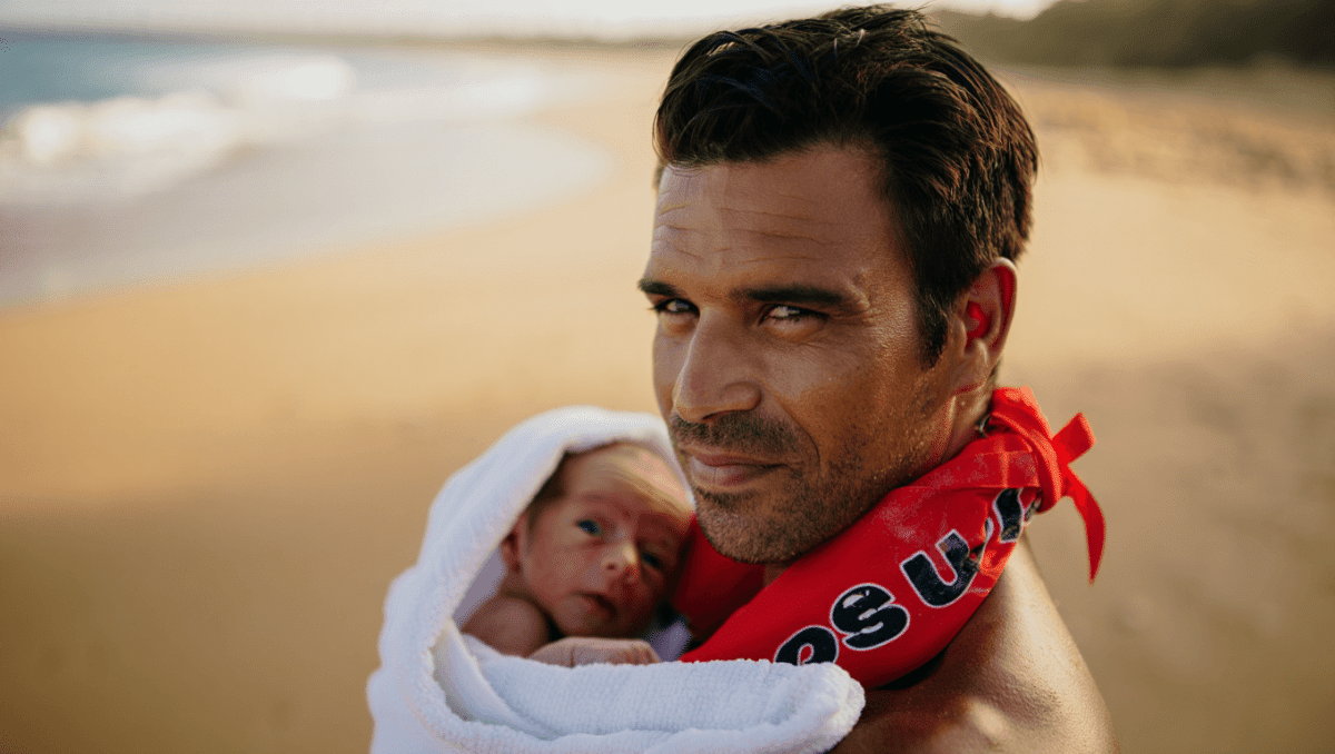 Christian Hubicki keeps fatherhood secret on Survivor 50, fights for his son