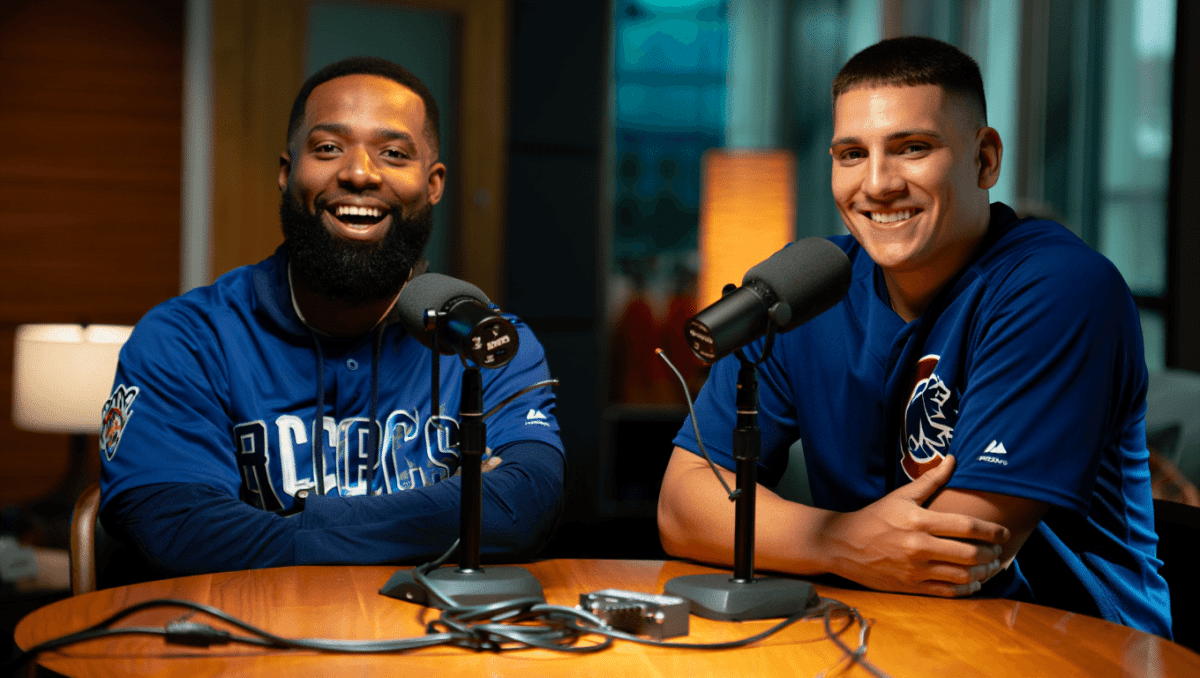 David Ross launches Cubs podcast with Anthony Rizzo for 2016 WS anniversary