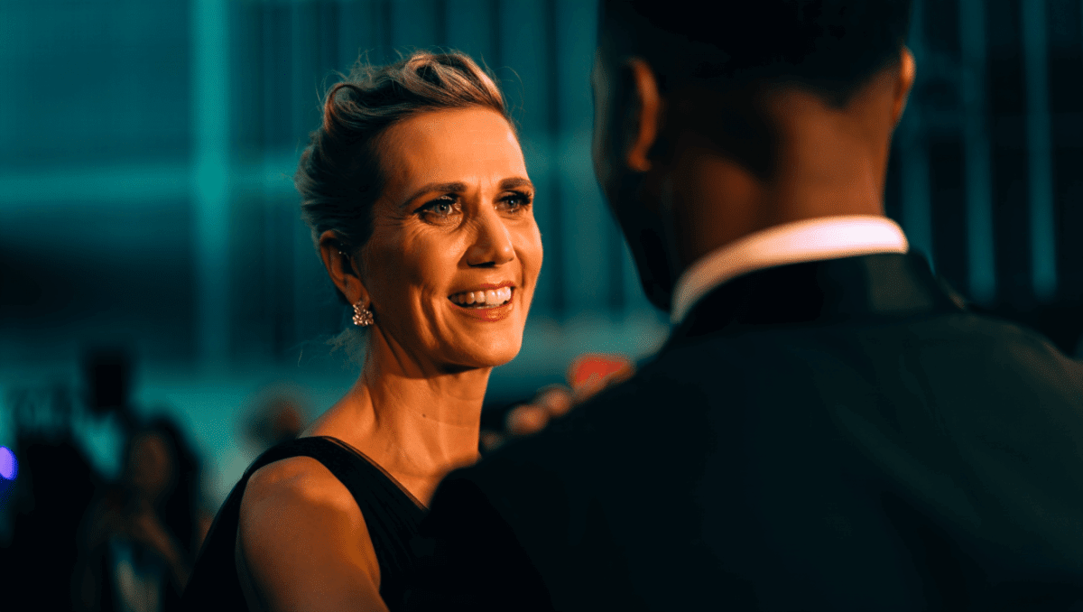 Kristen Wiig shines at Actor Awards in black gown, nominated for Palm Royale