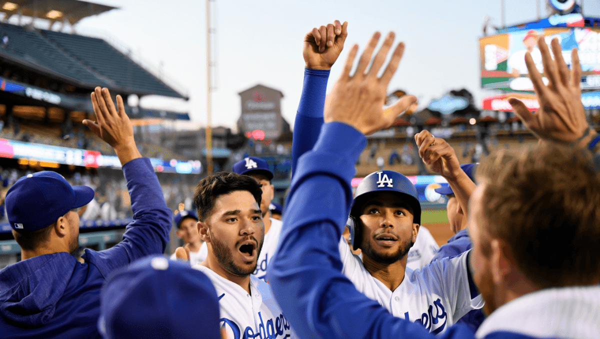 Dodger tickets available for tonight's game vs Diamondbacks at 7:10 PM