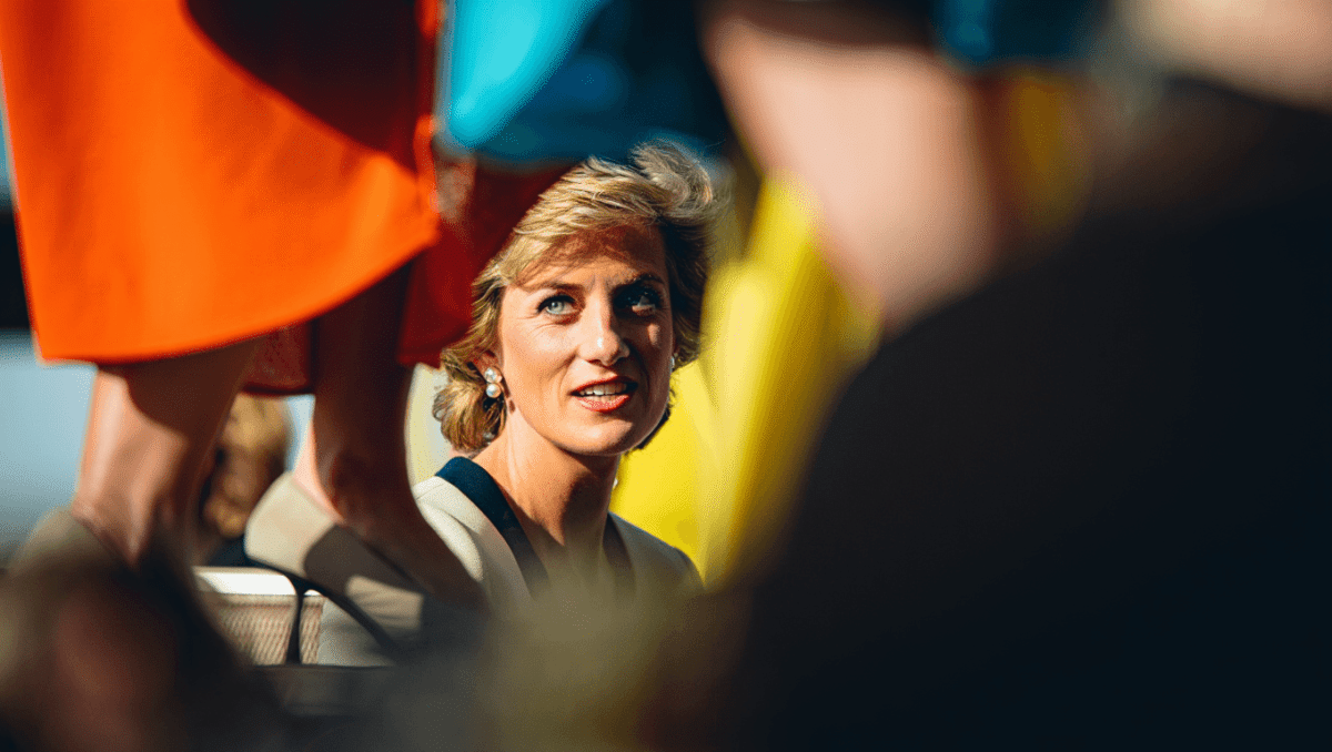 Princess Diana's iconic '80s almond-toe shoe trend dominates 2026 runways, here's why