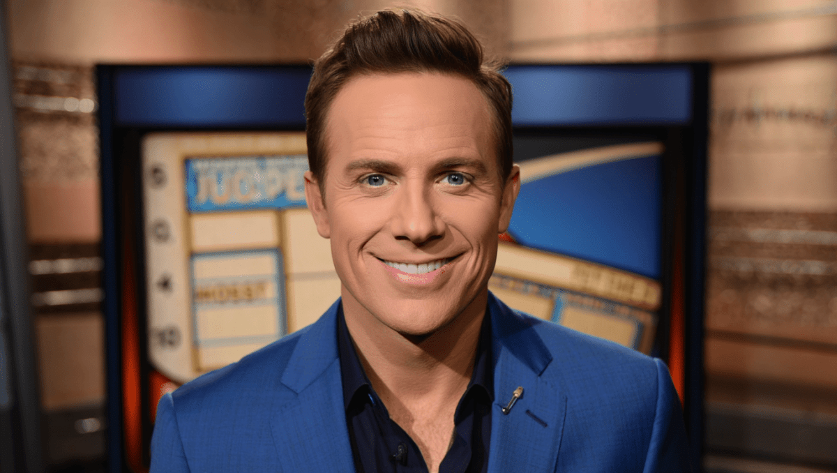 Ken Jennings locks in 2 more seasons as Jeopardy! host through 2027