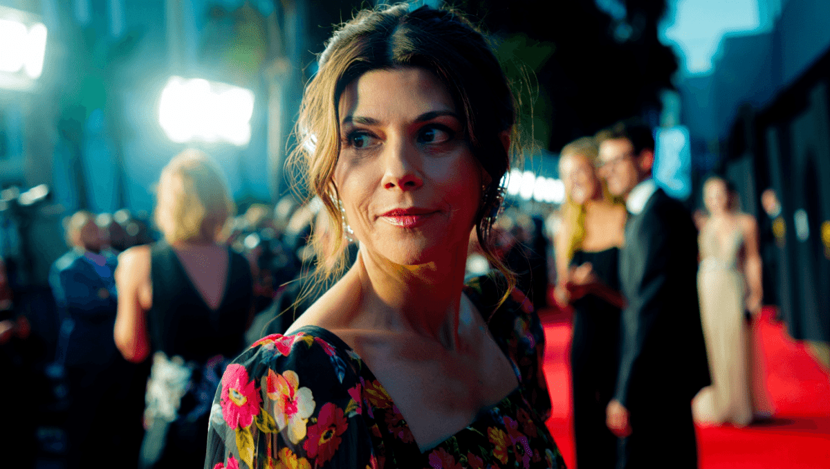 Marisa Tomei stuns in floral at 'You're Dating a Narcissist' premiere