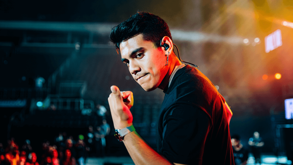 Peso Pluma takes the stage tonight in Sacramento, don't miss Dinastía Tour