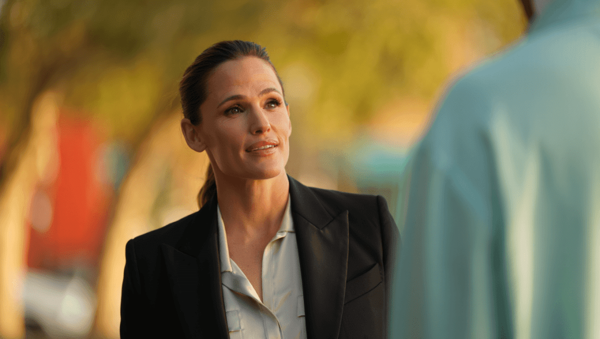 Jennifer Garner steps back into 13 Going on 30 world as Netflix producer