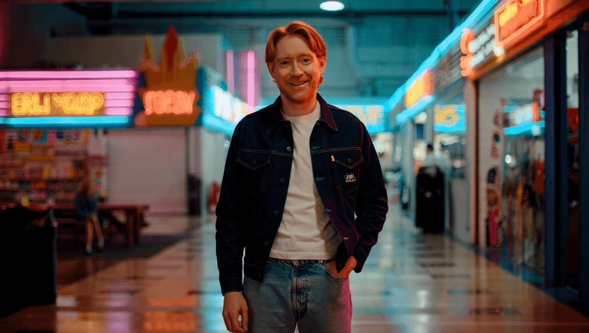 Domhnall Gleeson stars in Taylor Swift's new 'Opalite' music video