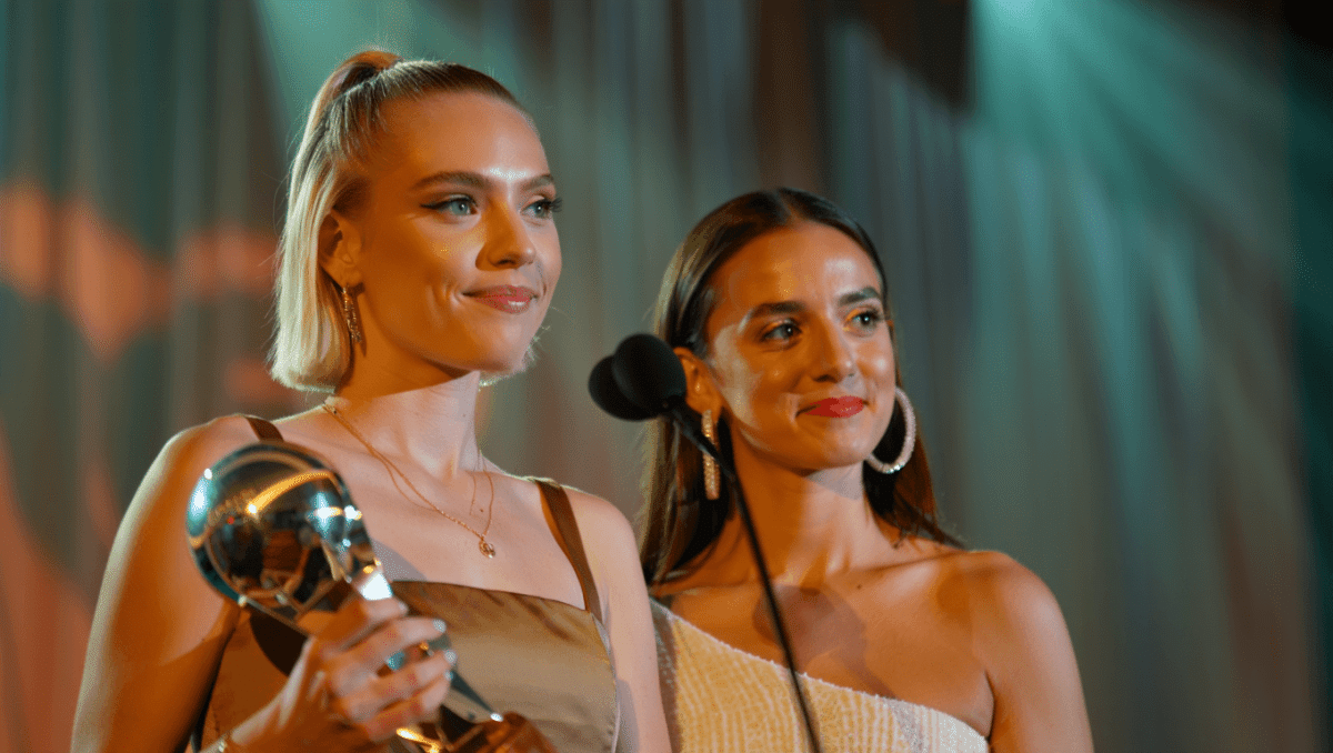 Hannah Berner's Giggly Squad wins Podcast of the Year at iHeartPodcast Awards