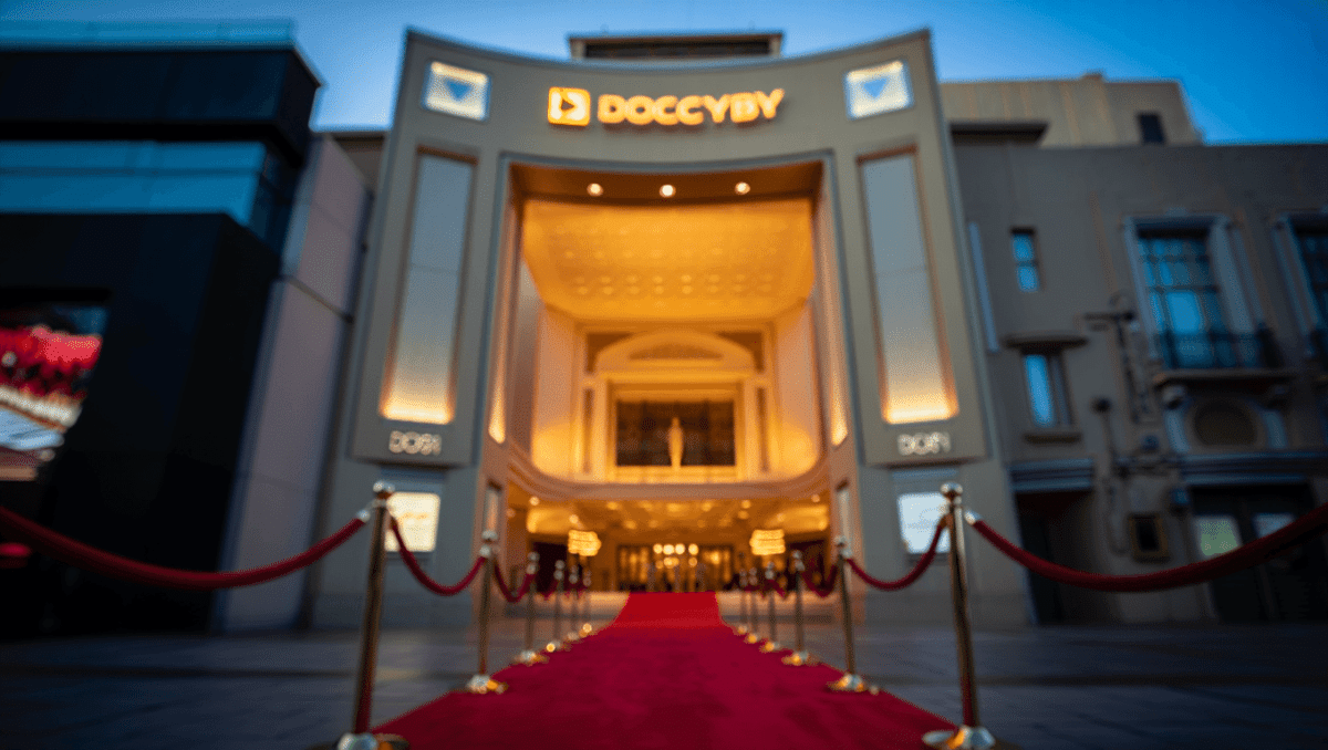 What time did the Oscars start tonight? 98th Academy Awards begins at 4 p.m. PT
