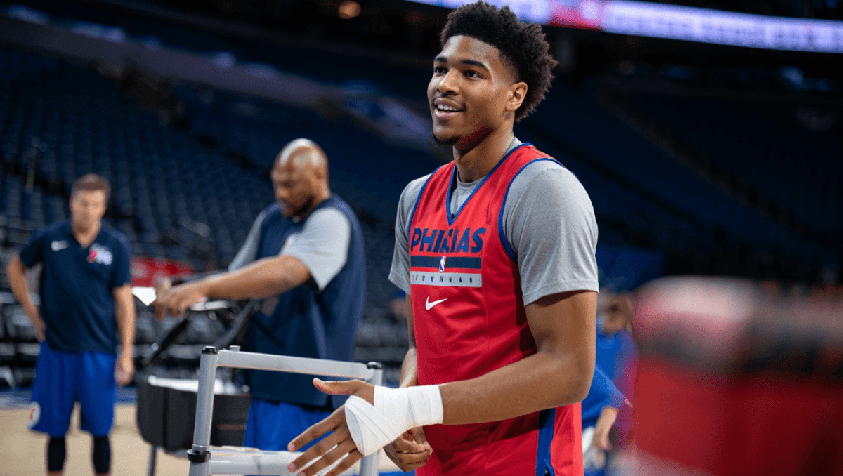 Tyrese Maxey shows progress in recovery, could return by month's end