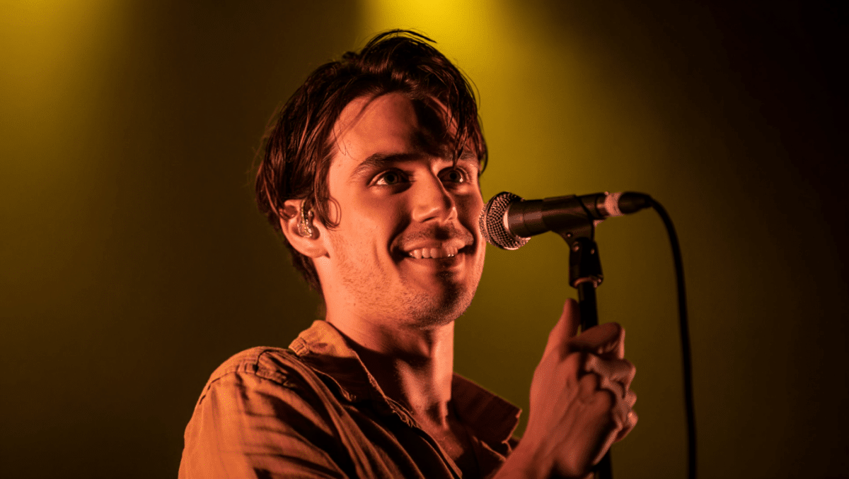 Who sang summer breeze? The 1972 soft rock classic story