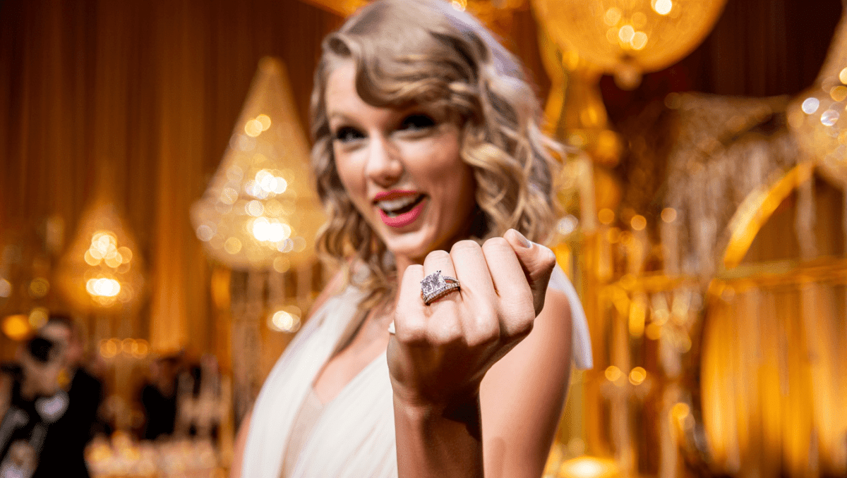 Taylor Swift won't confirm wedding date, but Graham Norton's hint suggests it's coming