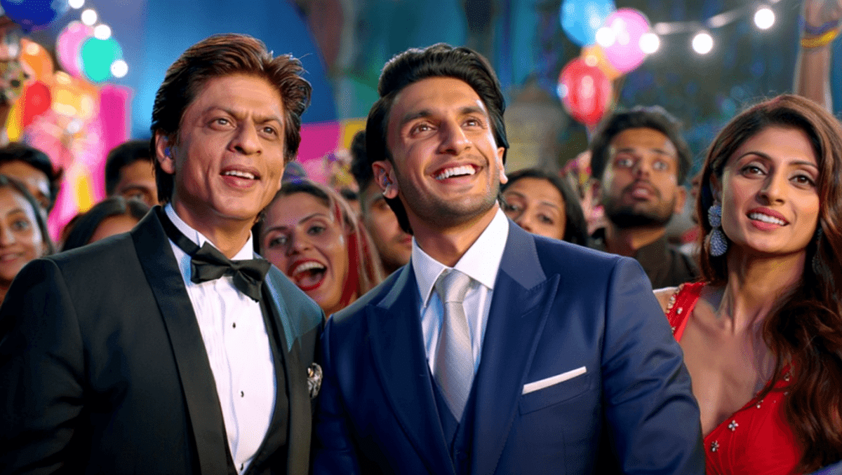 Shah Rukh Khan and Ranveer Singh's viral photo ends tensions speculation