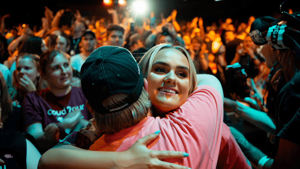 Megan Moroney releases mini doc showing 9-city Cloud 9 tour