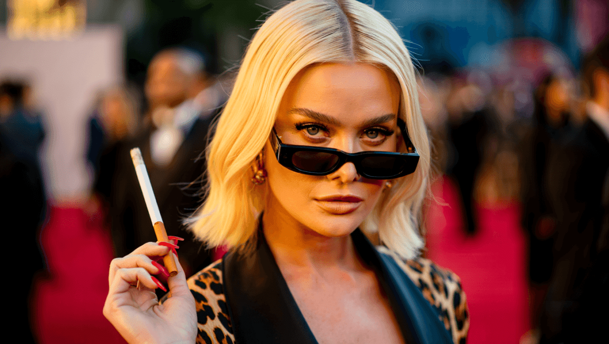 Meg Stalter debuts shocking platinum blonde look at 2026 Actor Awards