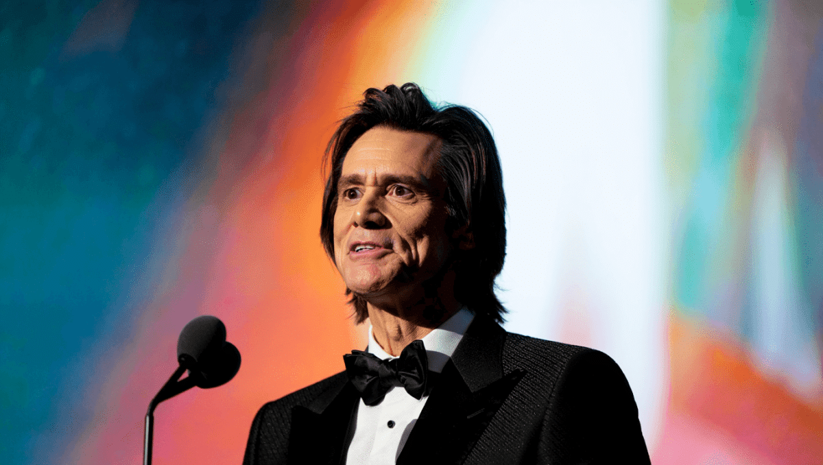 Jim Carrey still alive, surprises fans at César Awards after years away