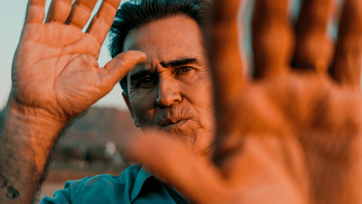 Bruce Campbell reveals treatable cancer diagnosis, cancels summer events