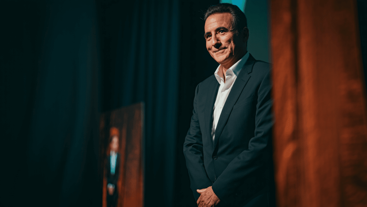 Andy Garcia presents at 32nd Annual Actor Awards, teases Ocean's 14 return