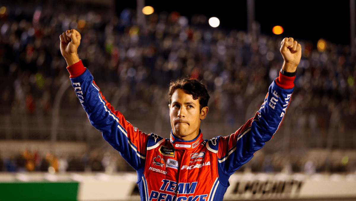 Joey Logano finishes 3rd at Martinsville, rebounds from rough streak