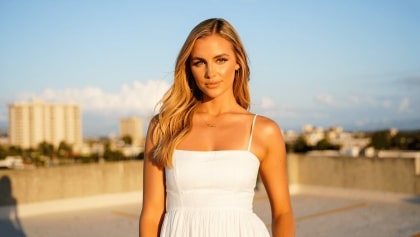 See 'Bachelorette', 'Mormon Wives' star Taylor Frankie Paul in photosCelebrities