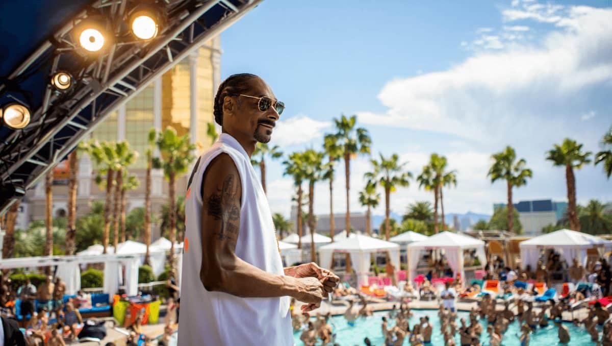 Snoop Dogg to Perform at Tailgate Beach Club Grand Opening at Mandalay Bay: ‘Vegas Knows How to Throw a Party’