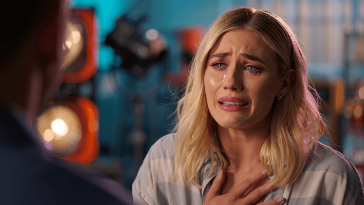 Hannah Einbinder says Hacks finale broke her, body 'shut down'