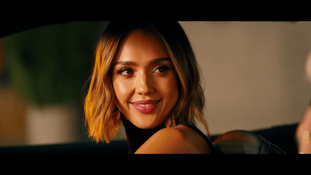 Jessica Alba debuts lighter café con leche hair for 45th birthday celebration