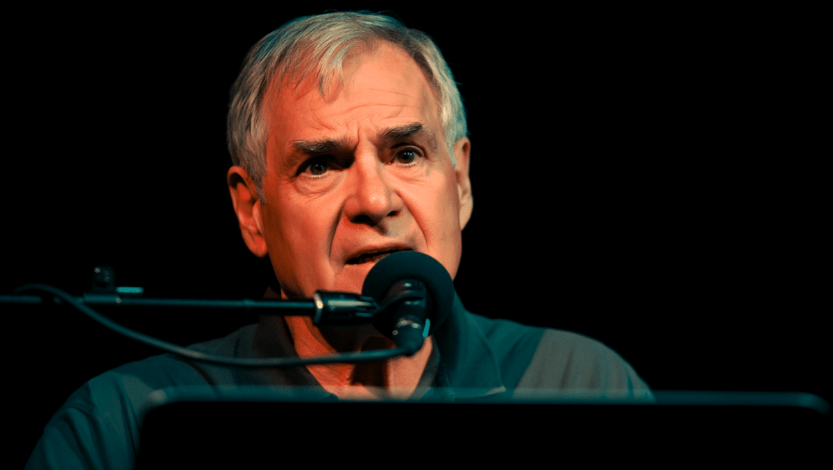 David Letterman slams CBS for replacing Late Show, says 'they don't want to spend money'