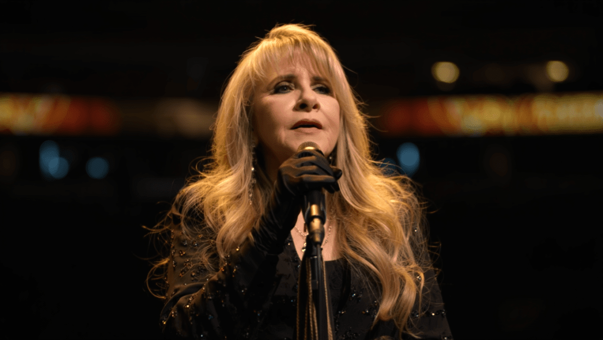 Stevie Nicks returns to touring this weekend after 3-year break