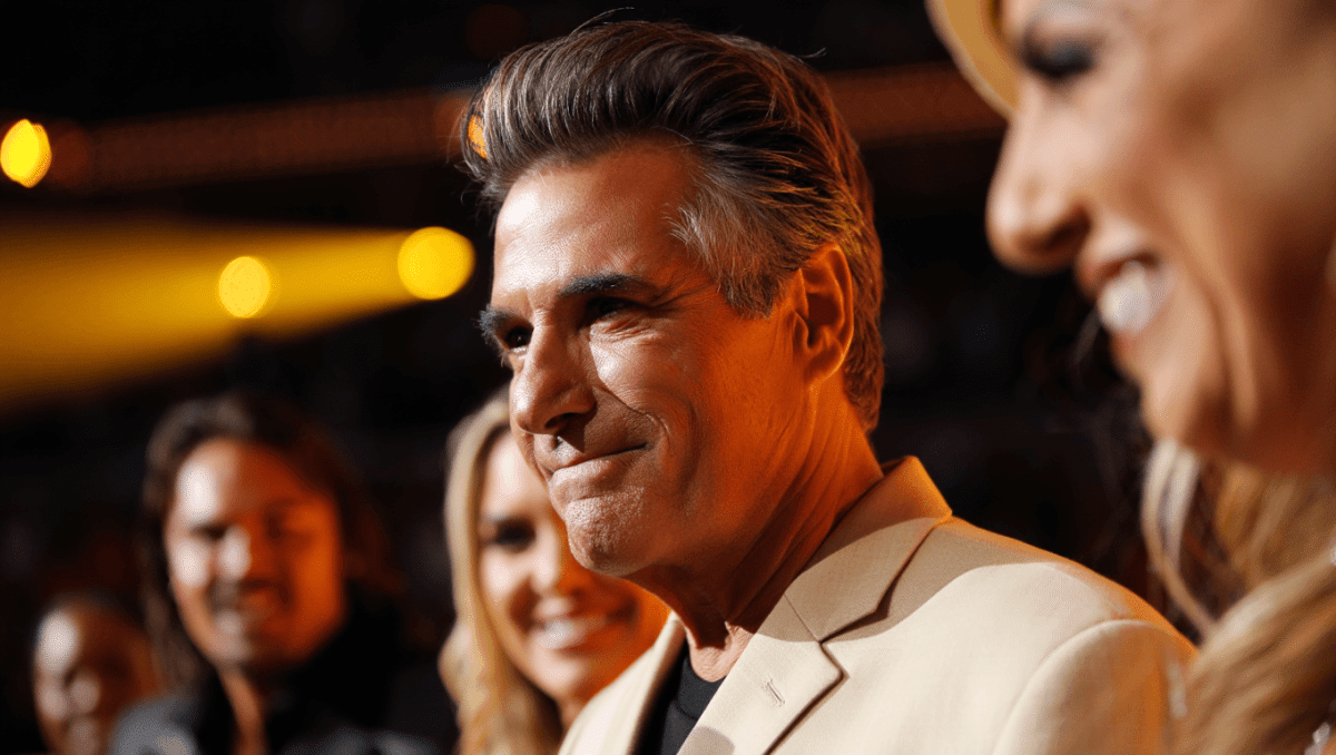 Vince Gill receives 2025 CMA Willie Nelson Lifetime Achievement Award