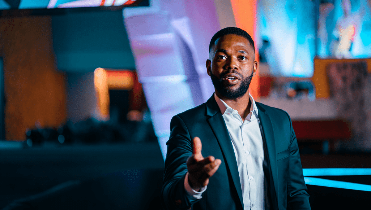Planeta Alofoke premieres tonight on Univision at 10pm ET with new reality show
