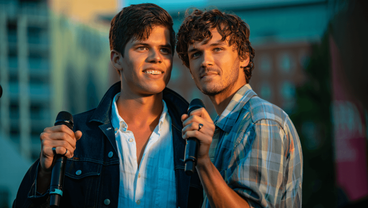 Neon Union announces breakup after 4-year run as country duo