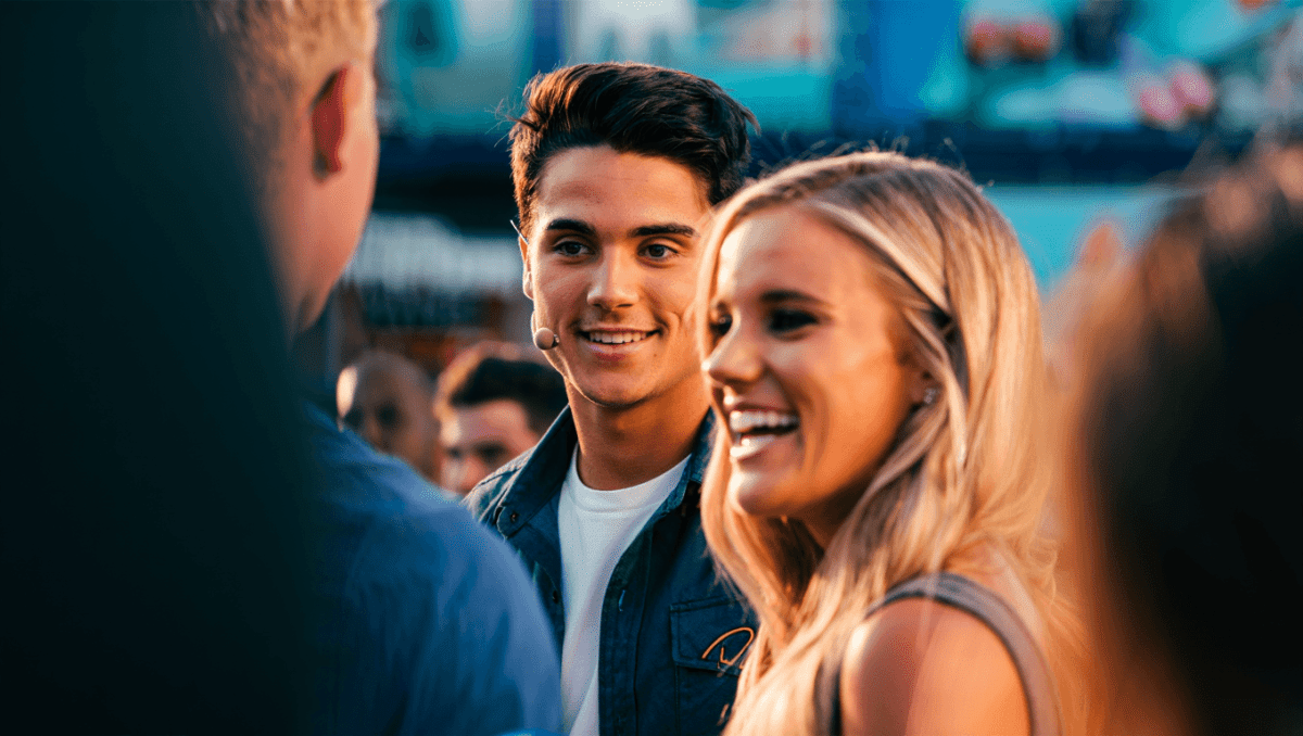 Brooks Rosser and Rae Boyd confirm they're dating on American Idol