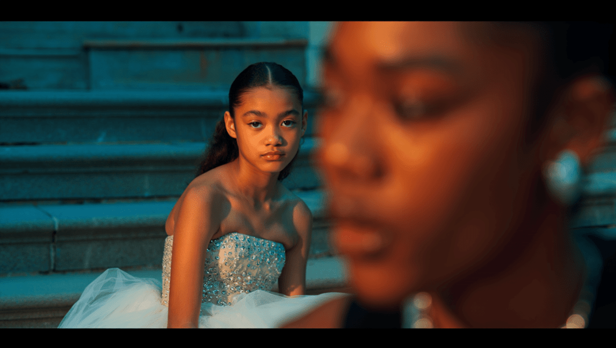 Nicole Kidman's daughter Sunday Rose dazzles in $13K Oscar de la Renta gown at prom