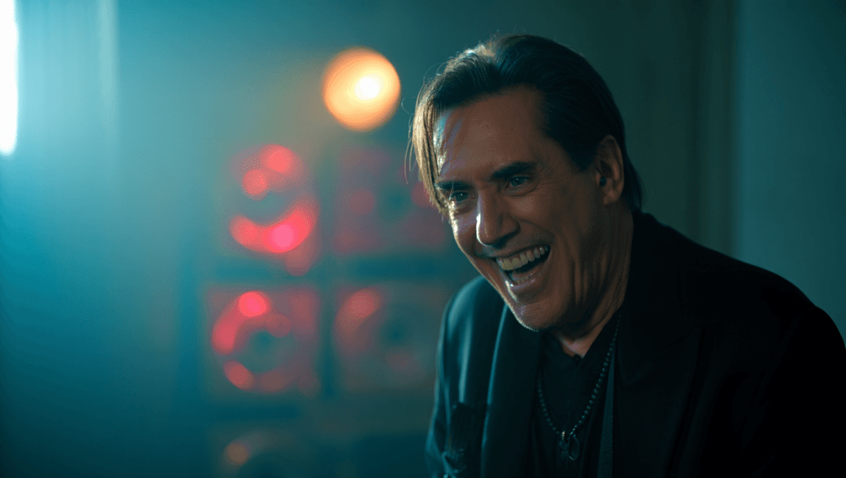 David Lee Roth kicks off 2026 tour with rare Van Halen gem, surprise Billy Joel cover