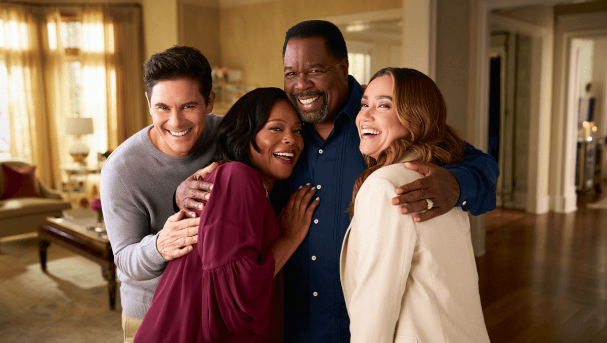 Cast of the Neighborhood returns for final season on CBS