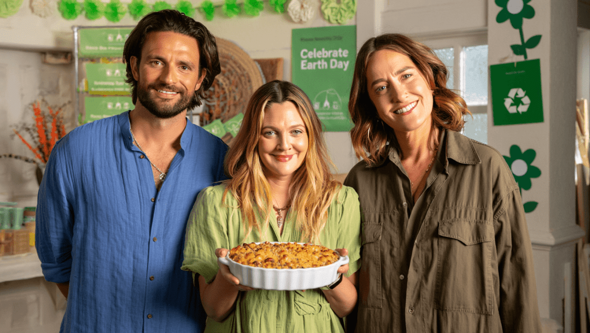 Drew Barrymore celebrates Earth Day with John Early and Kate Berlant
