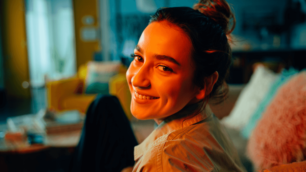 Robby Hoffman reveals what fuels her comedy in 2026, gives herself green light