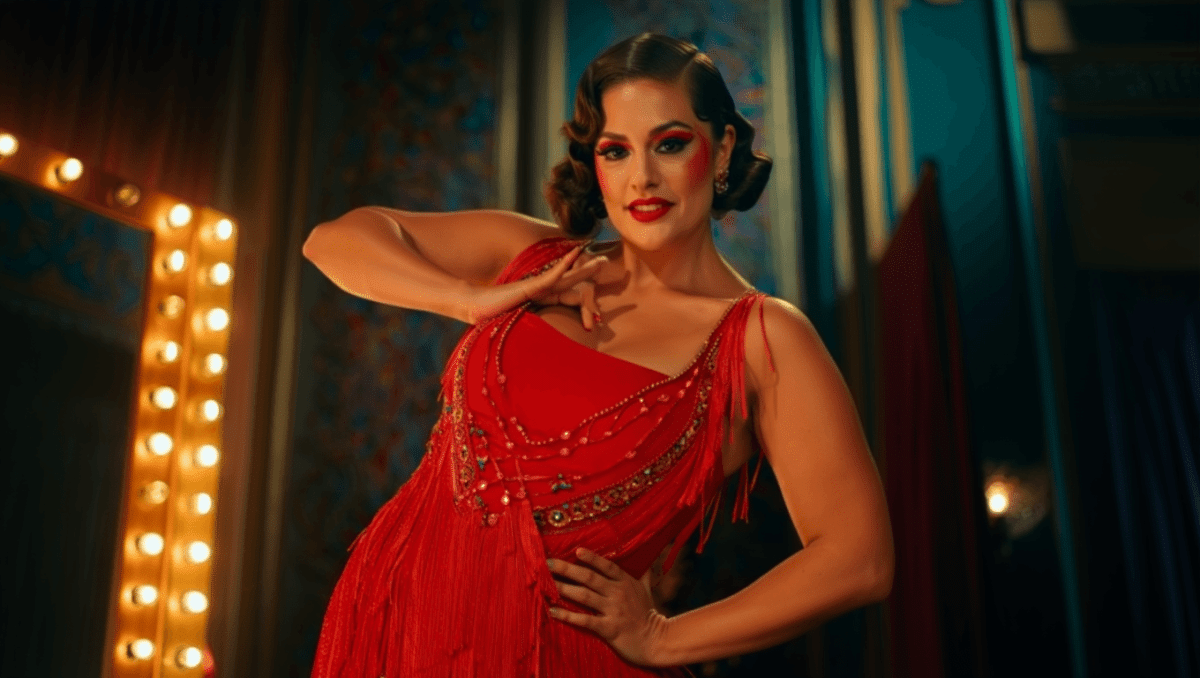 Ashley Graham makes Broadway debut as Roxie Hart in Chicago's razzle-dazzle musical