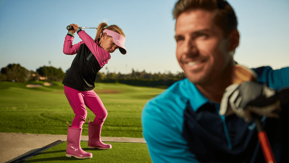 Kelce daughter Wyatt nails first golf swing, wins closest to the pin